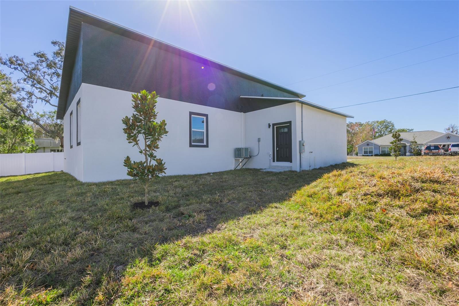 9912 GOLDEN LOOP — photo 44