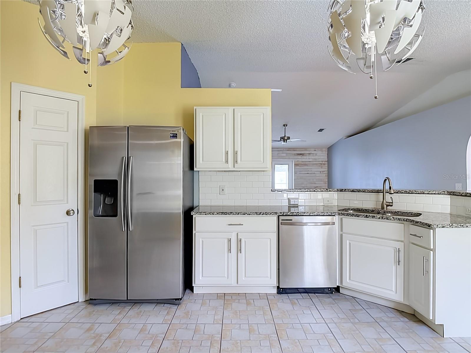 12730 KINGS LAKE DR — photo 9