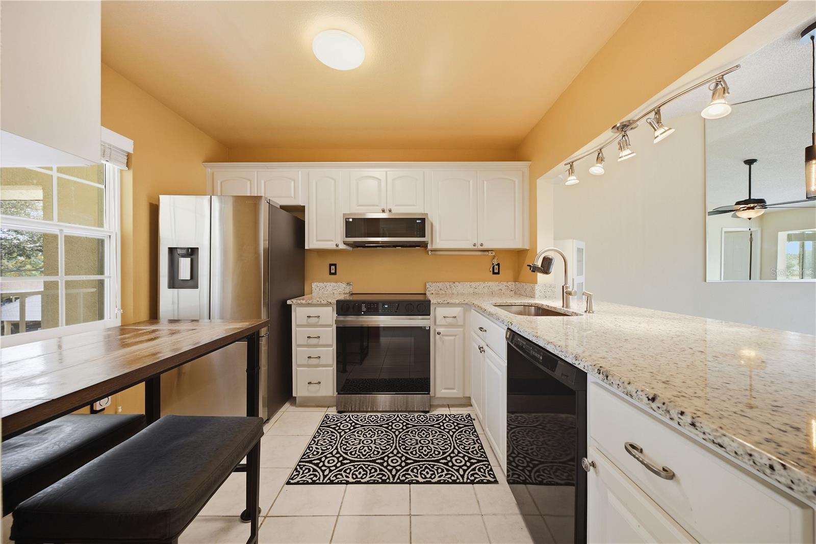 1408 MILLSTREAM LN #206 — photo 9