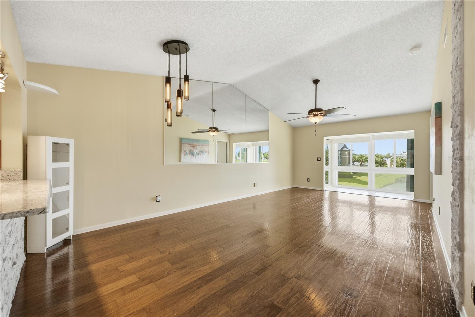 1408 MILLSTREAM LN #206 — photo 14