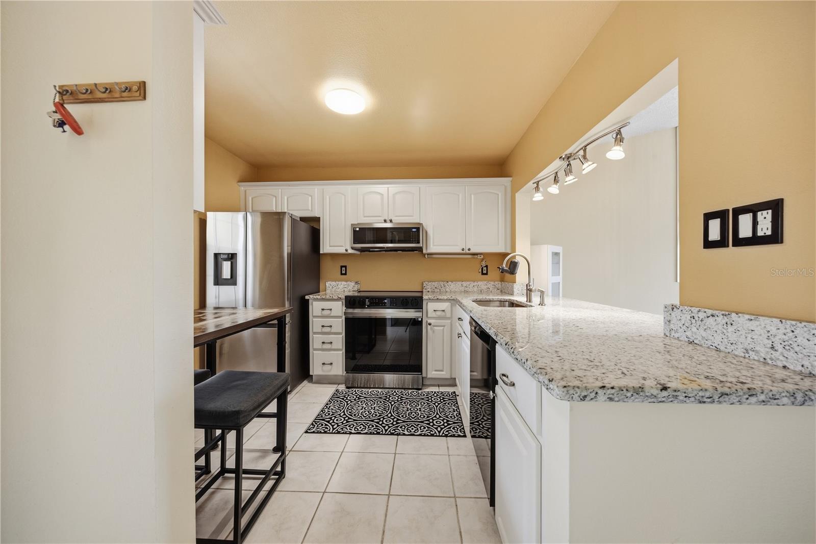 1408 MILLSTREAM LN #206 — photo 7