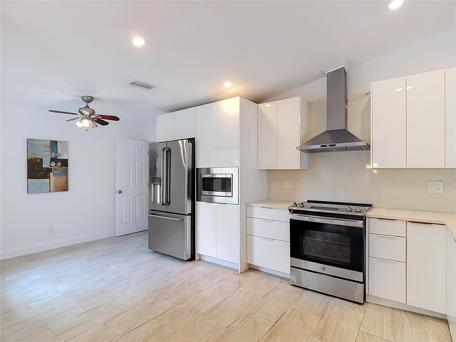 5118 BRYNN MAWR DR — photo 16