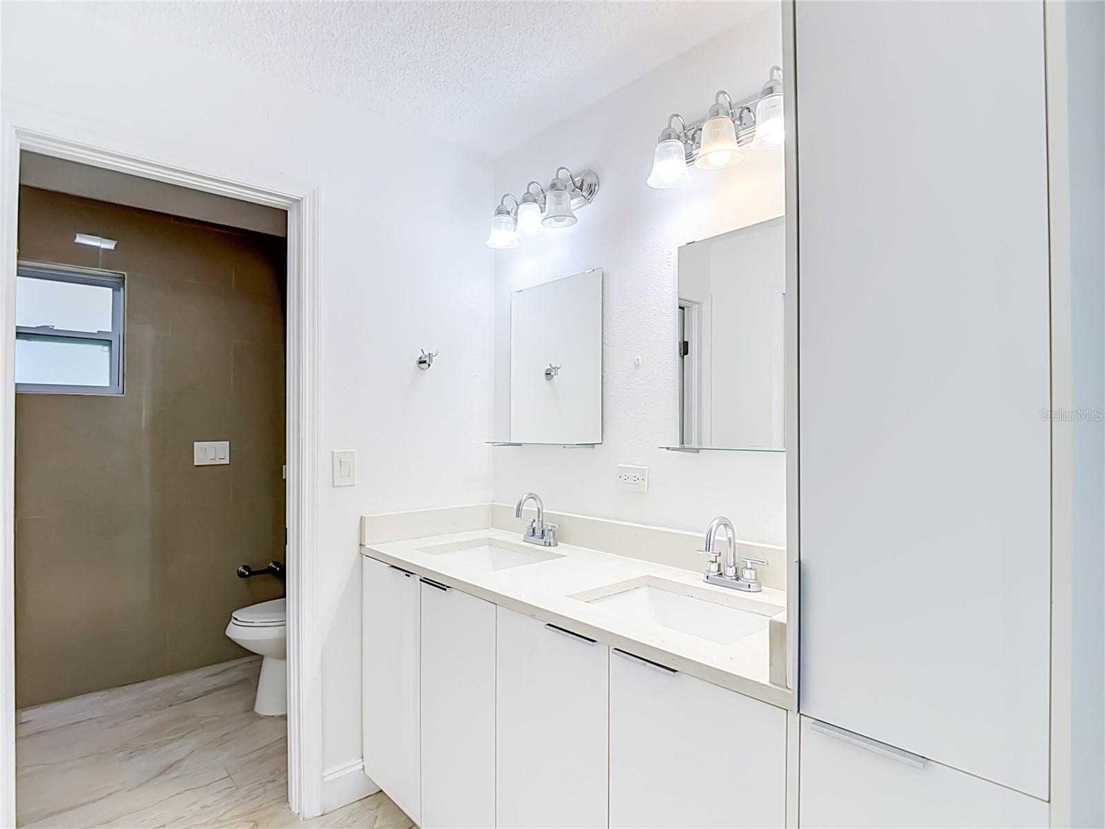 5118 BRYNN MAWR DR — photo 25
