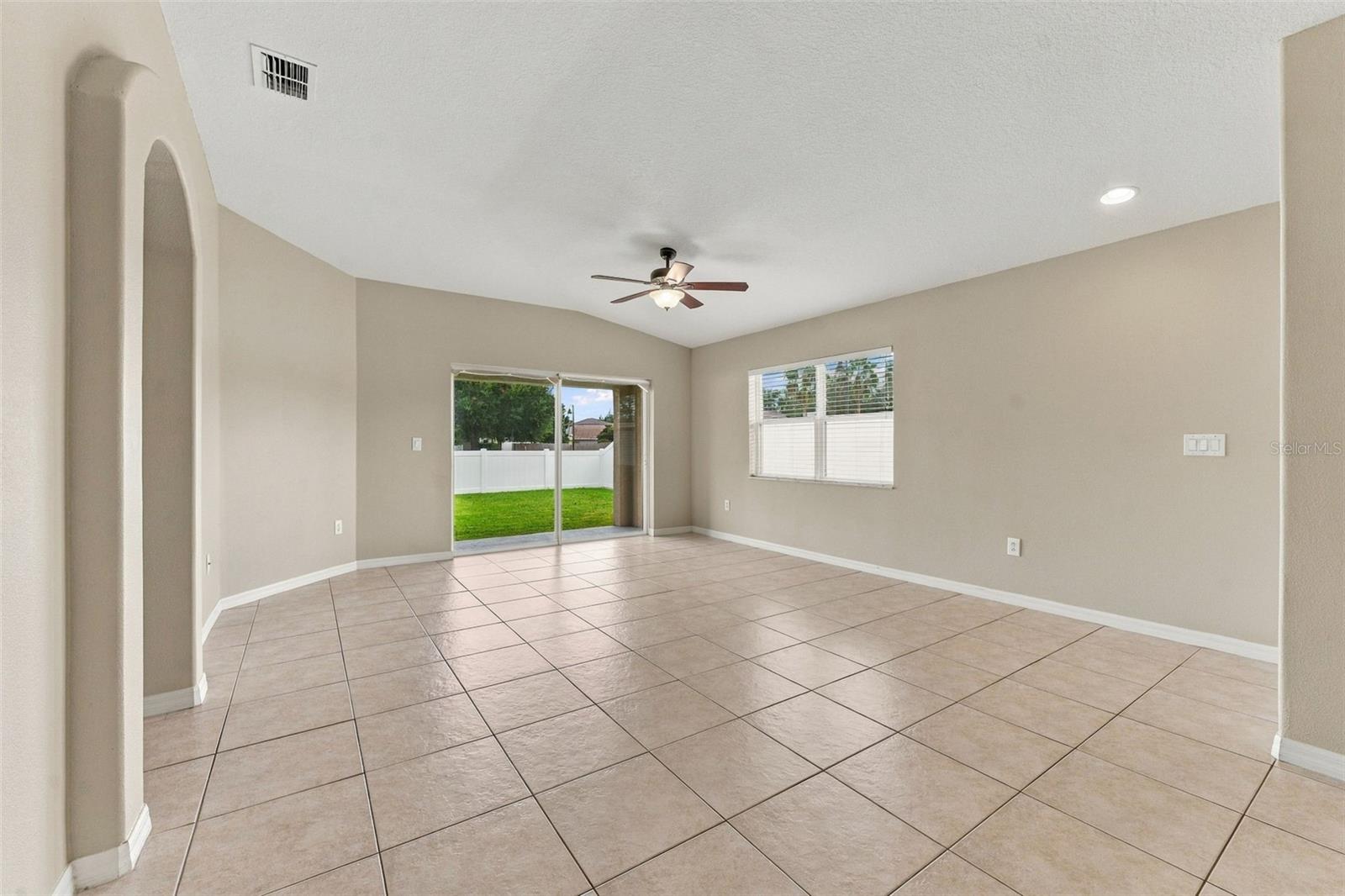 3320 CARDINAL FEATHER DR — photo 8