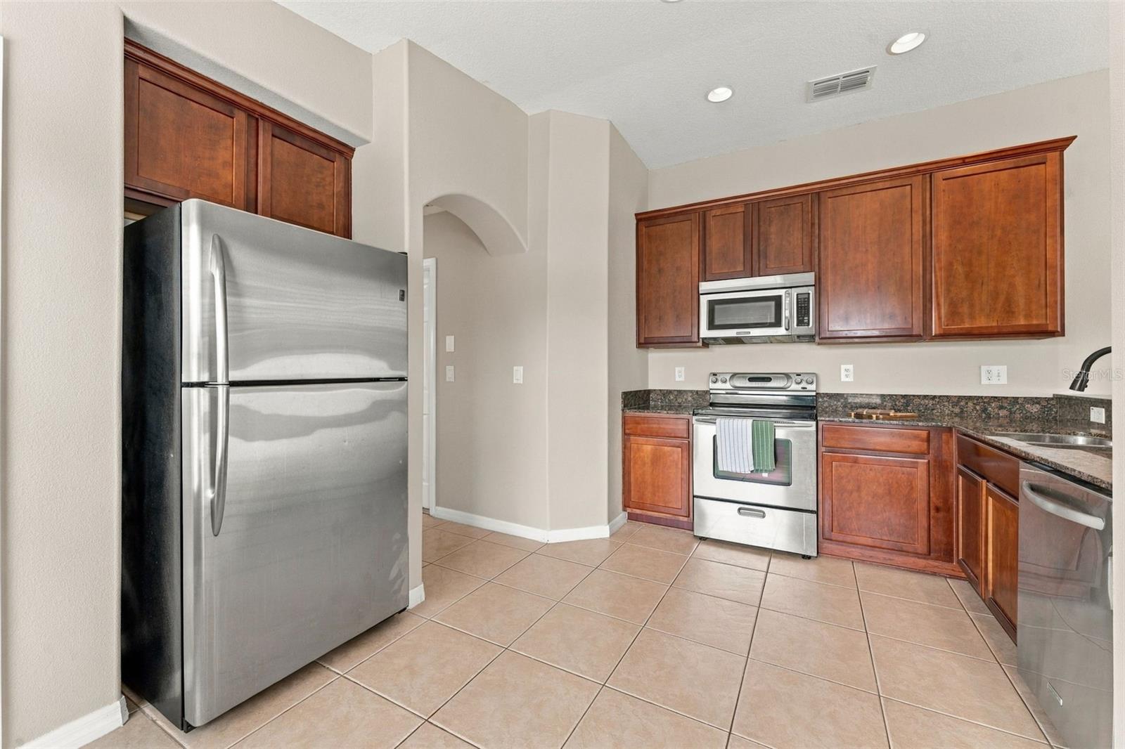 3320 CARDINAL FEATHER DR — photo 17