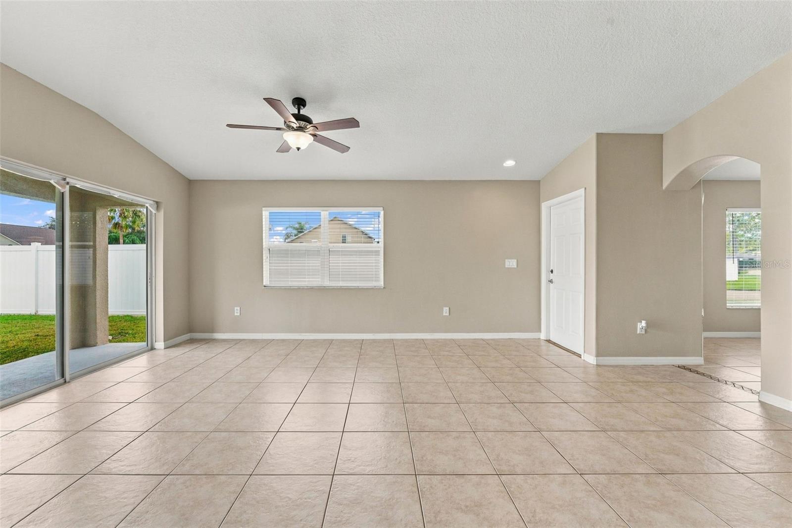 3320 CARDINAL FEATHER DR — photo 10