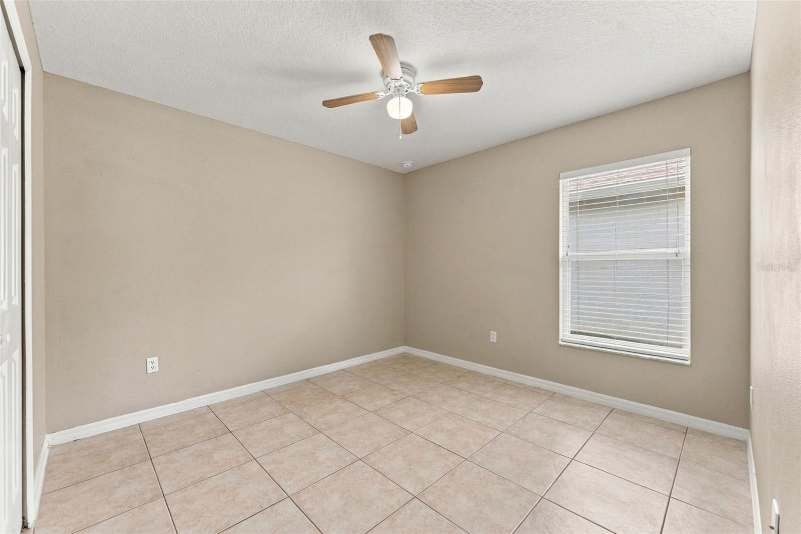 3320 CARDINAL FEATHER DR — photo 27