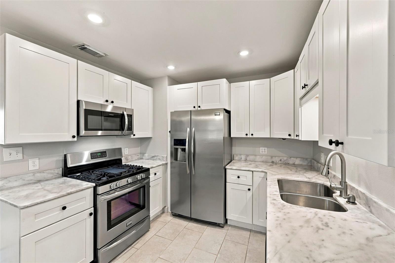 3820 BURLINGTON AVE N — photo 4