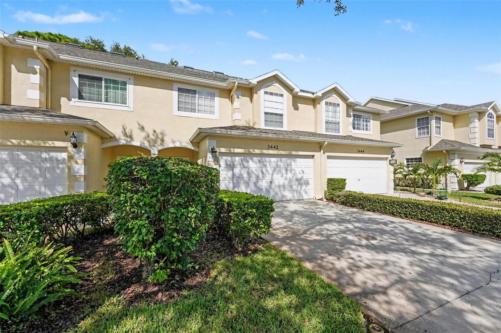 3442 FOX HUNT DR — photo 2