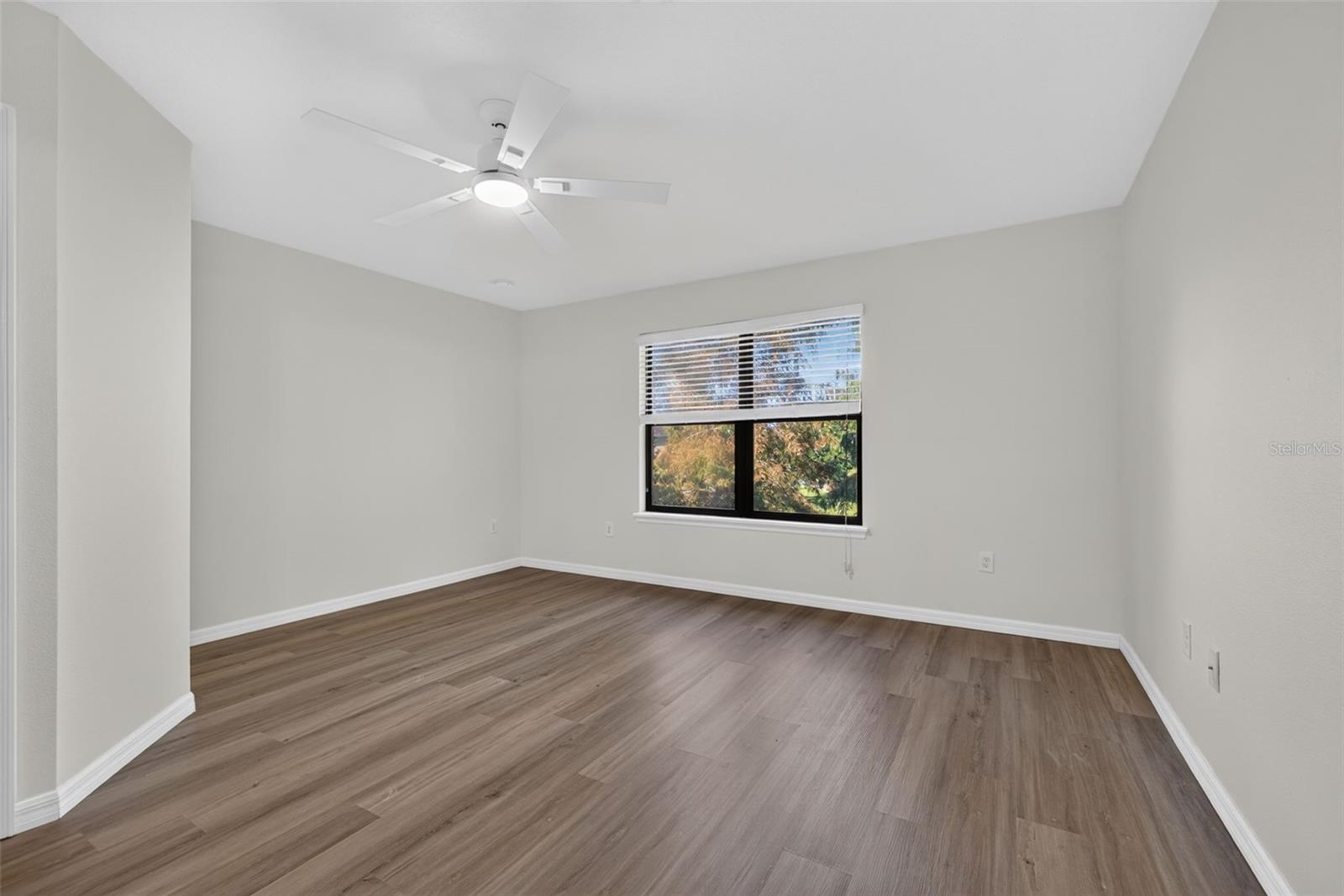 5155 BAY ISLE CIR — photo 21