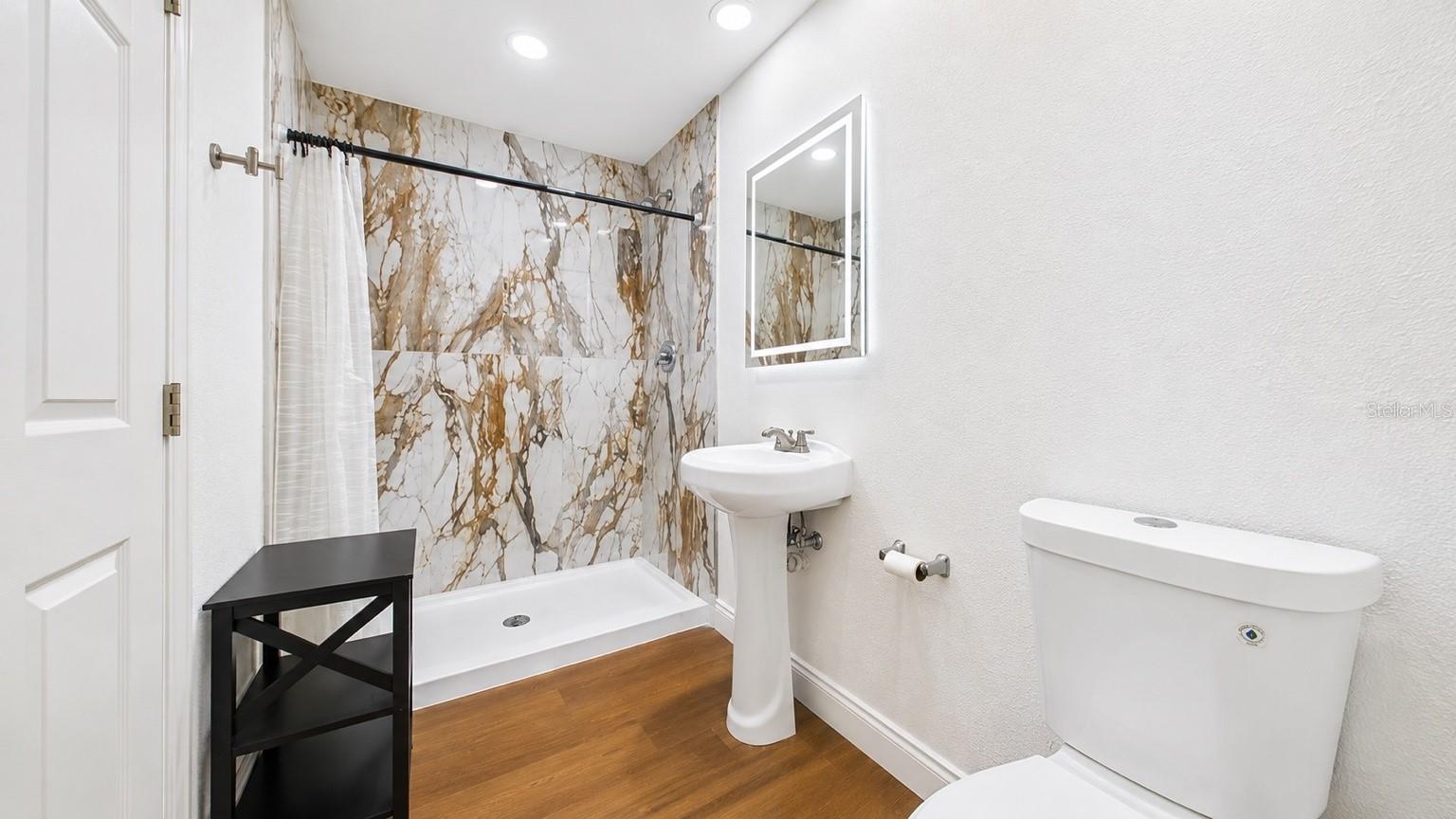 2610 W CYPRESS ST — photo 13
