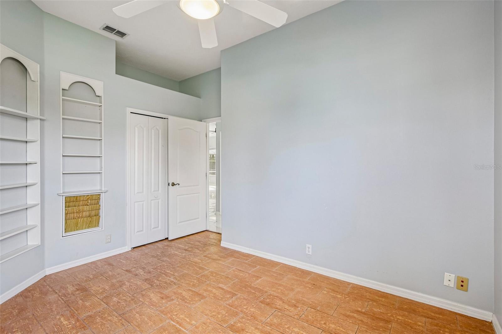 5814 FAIRWOODS CIR — photo 26