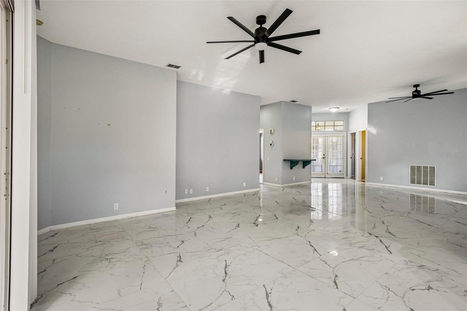 5814 FAIRWOODS CIR — photo 13