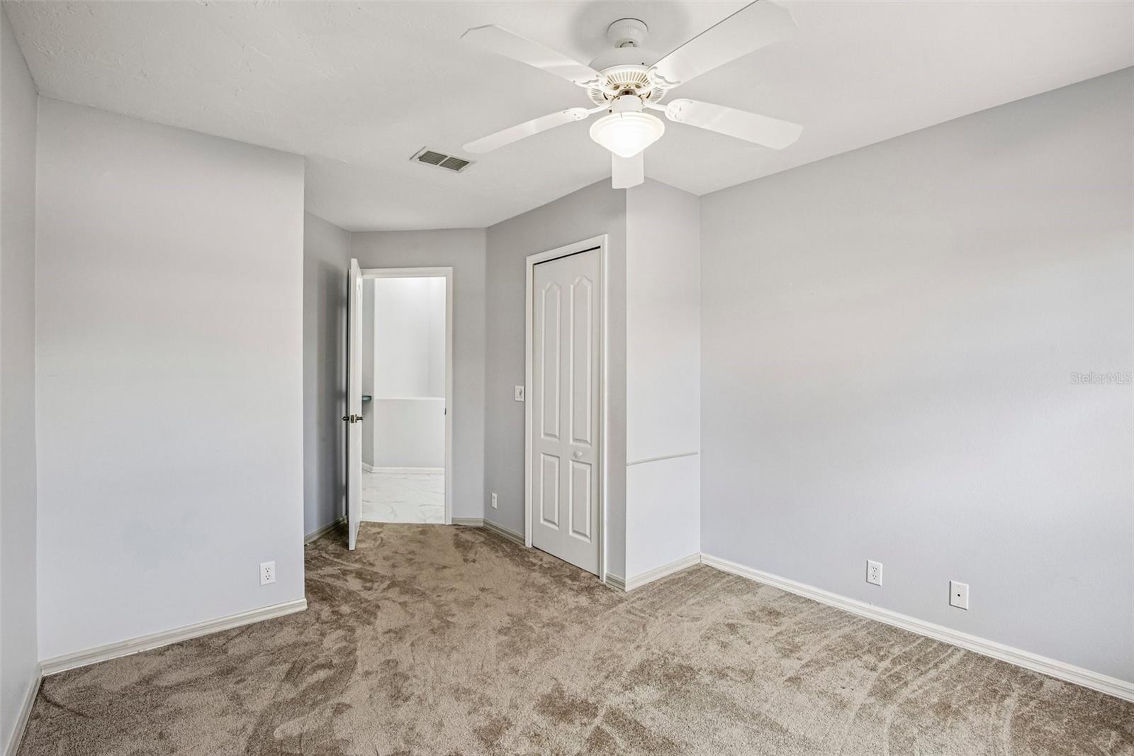 5814 FAIRWOODS CIR — photo 31