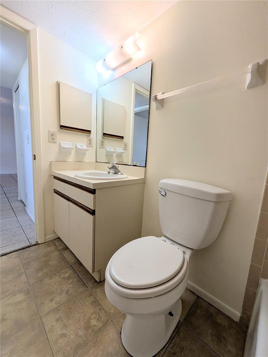 2515 BAYSHORE GARDENS PKWY #15 — photo 22