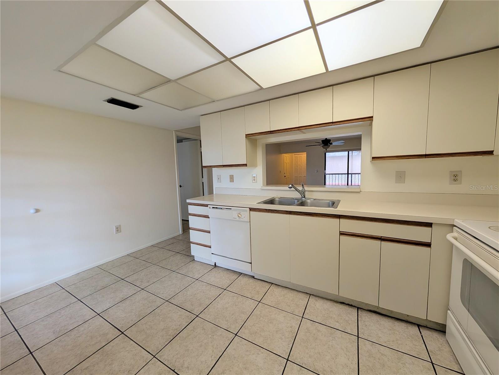 2515 BAYSHORE GARDENS PKWY #15 — photo 5