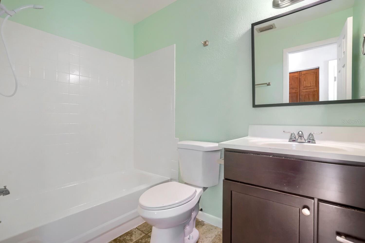 208 FLAMINGO DR — photo 14