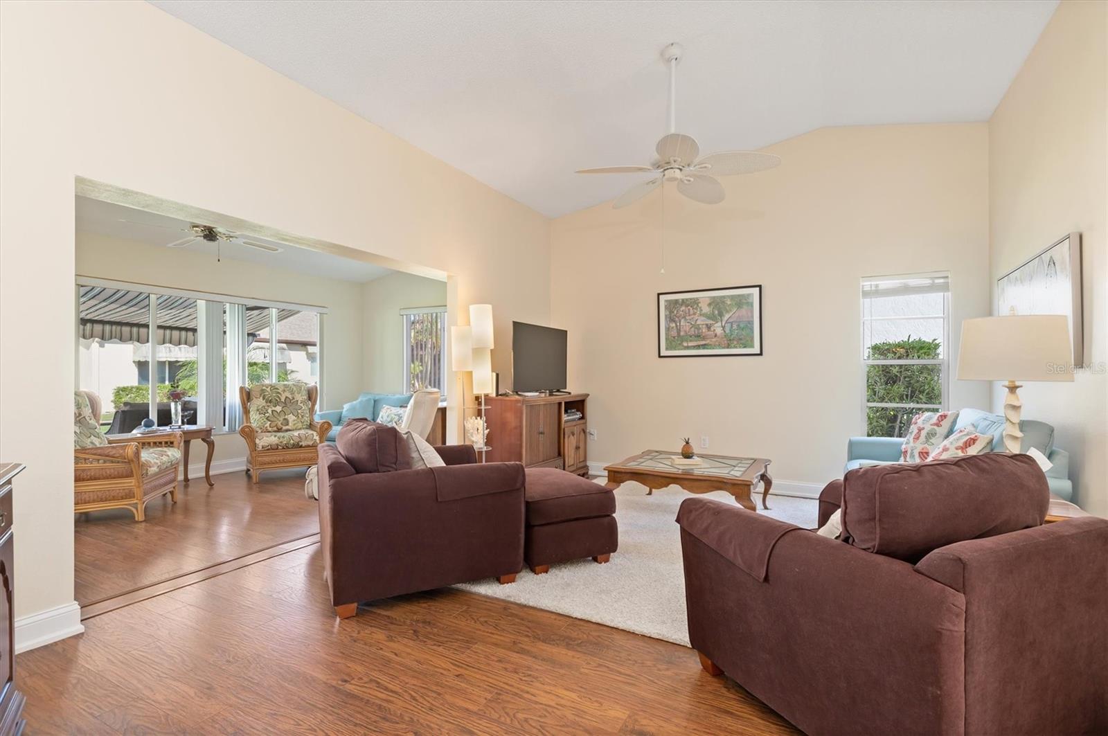 609 BRAMBLEWOOD LN #181 — photo 8