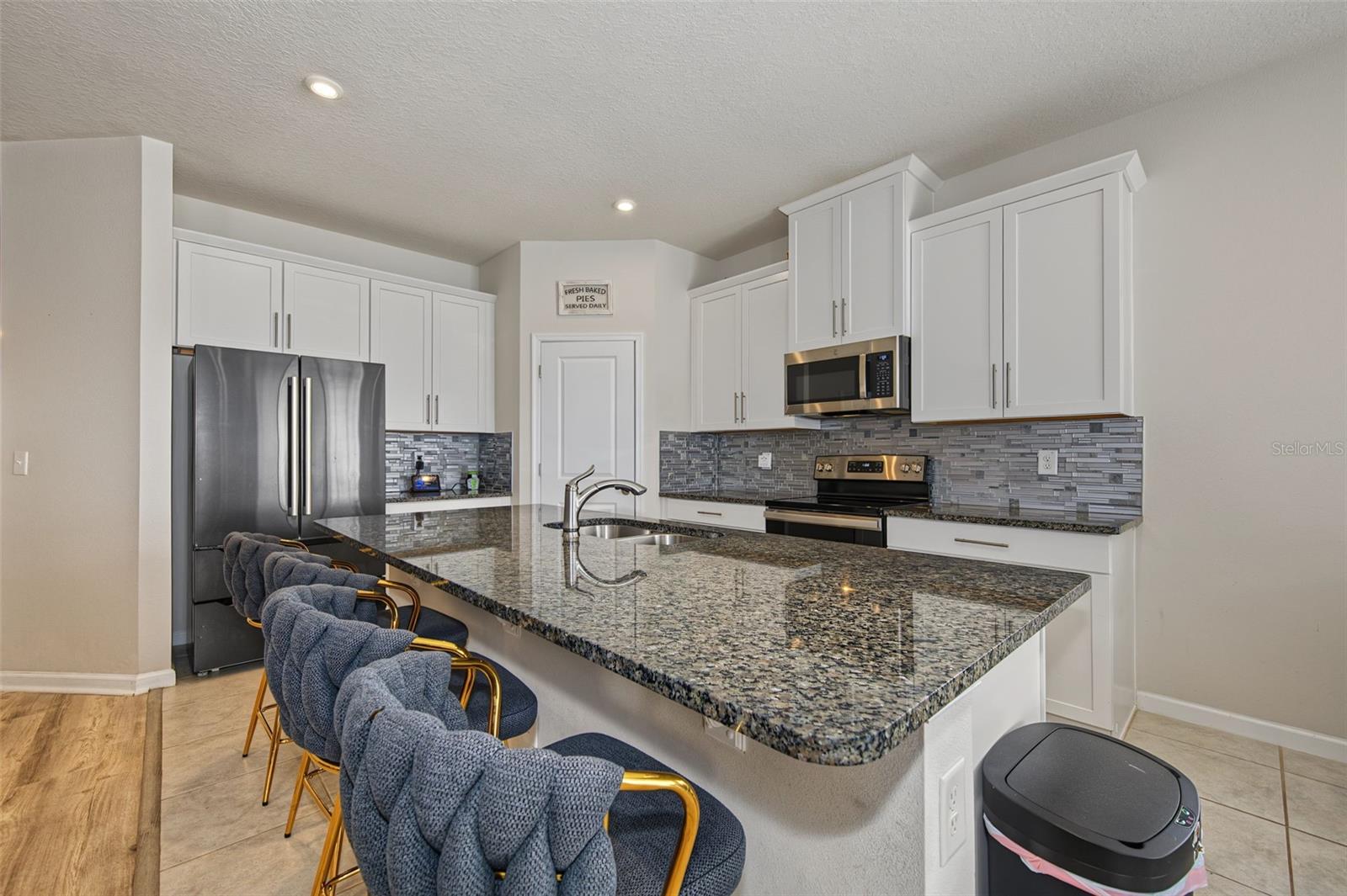 8891 PRAIRIE CREEK DR — photo 13