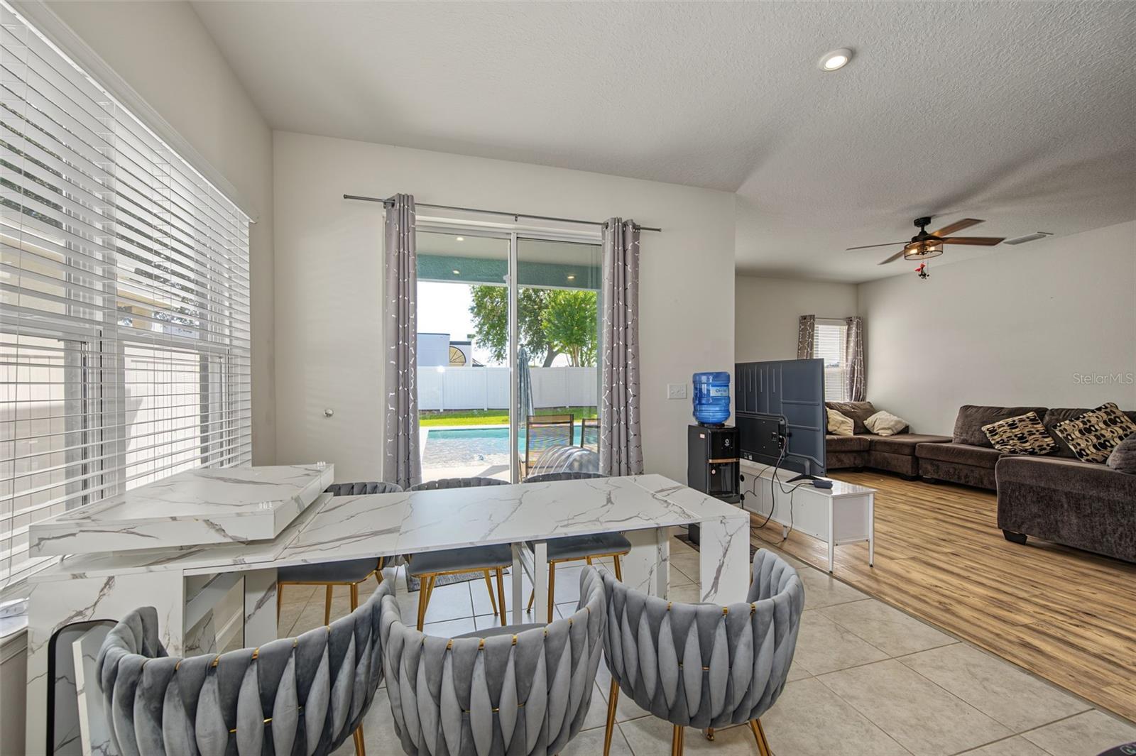 8891 PRAIRIE CREEK DR — photo 9