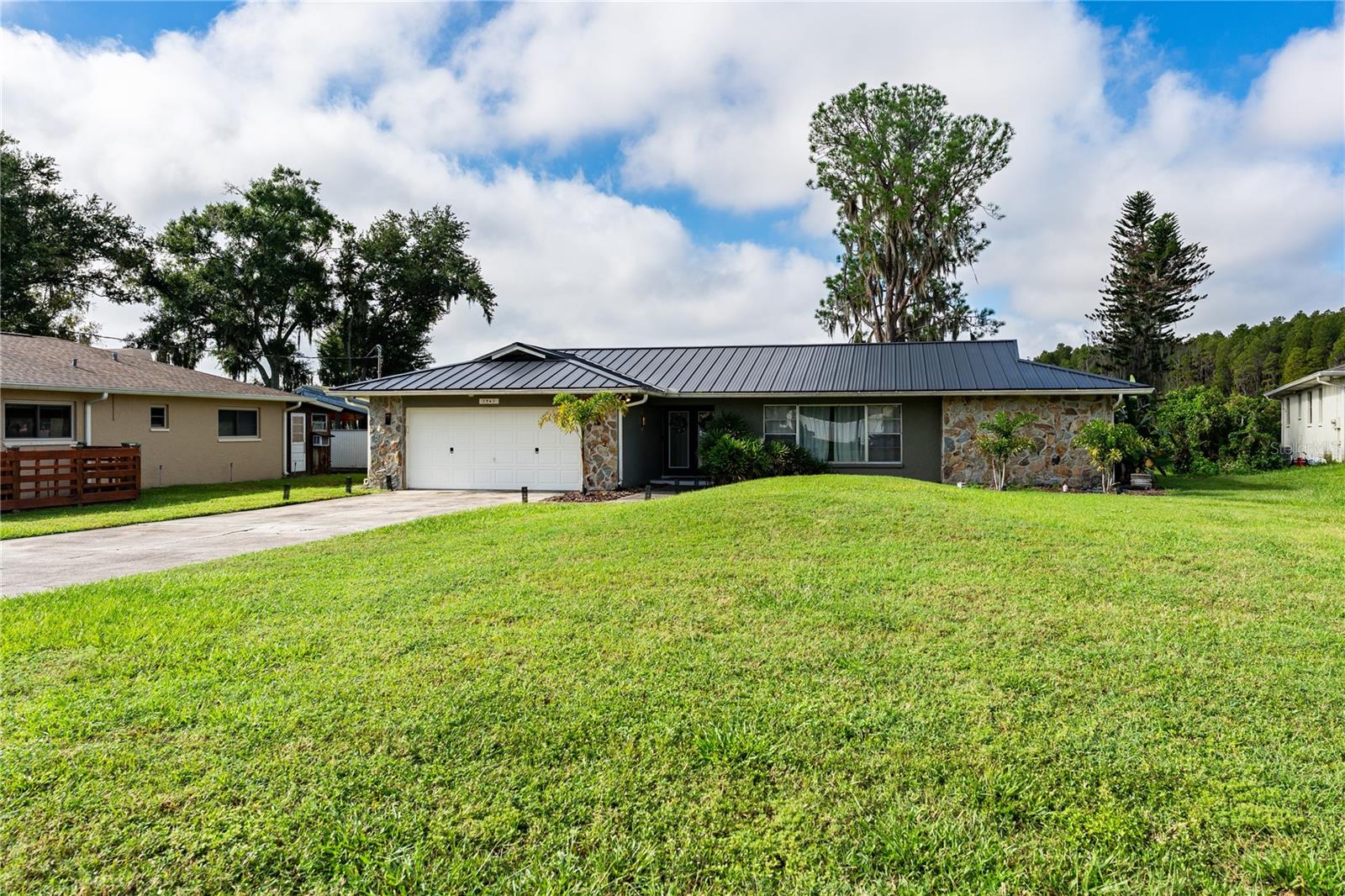 2963 LAKE SAXON DR — photo 36