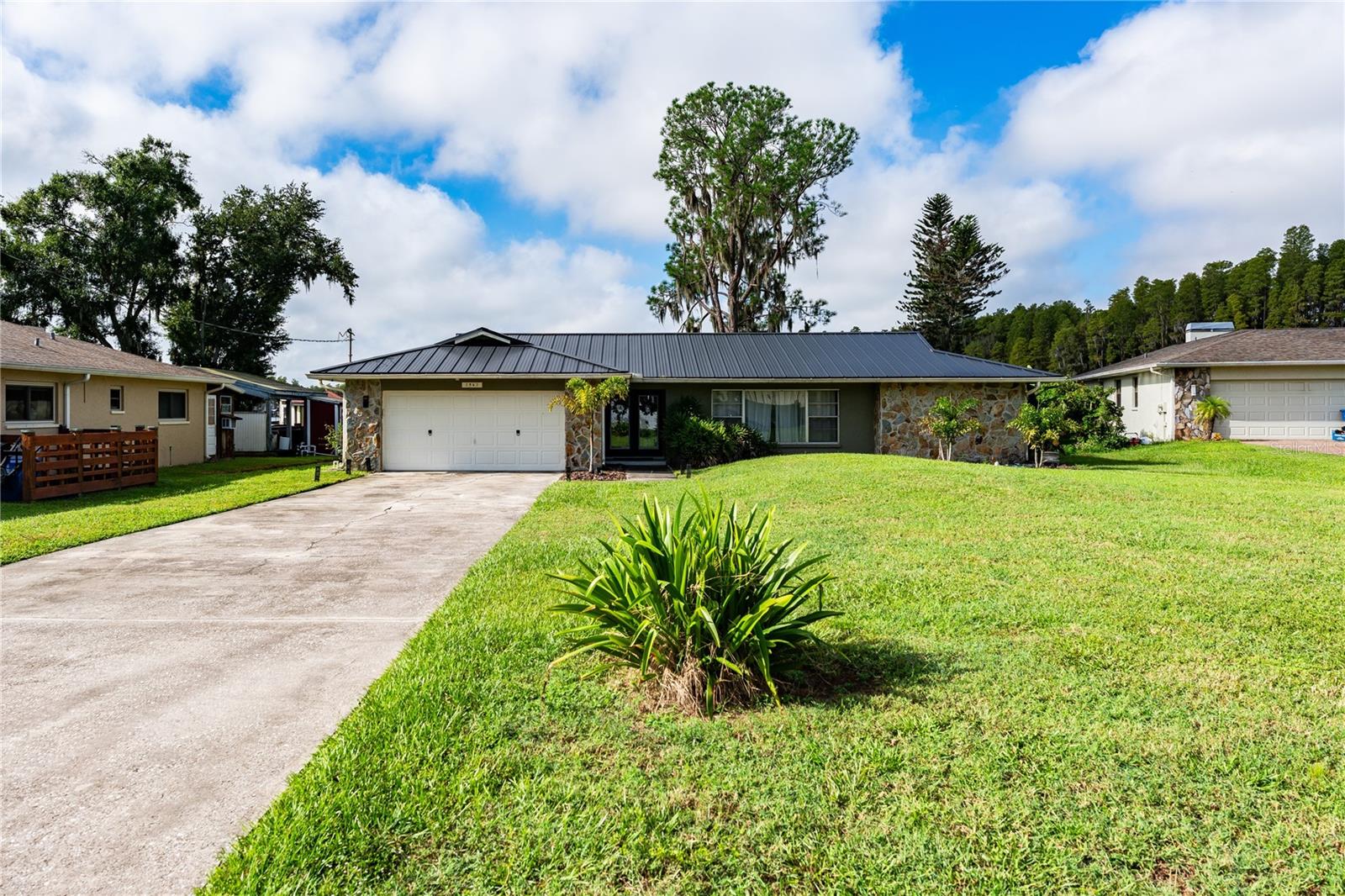 2963 LAKE SAXON DR — photo 21