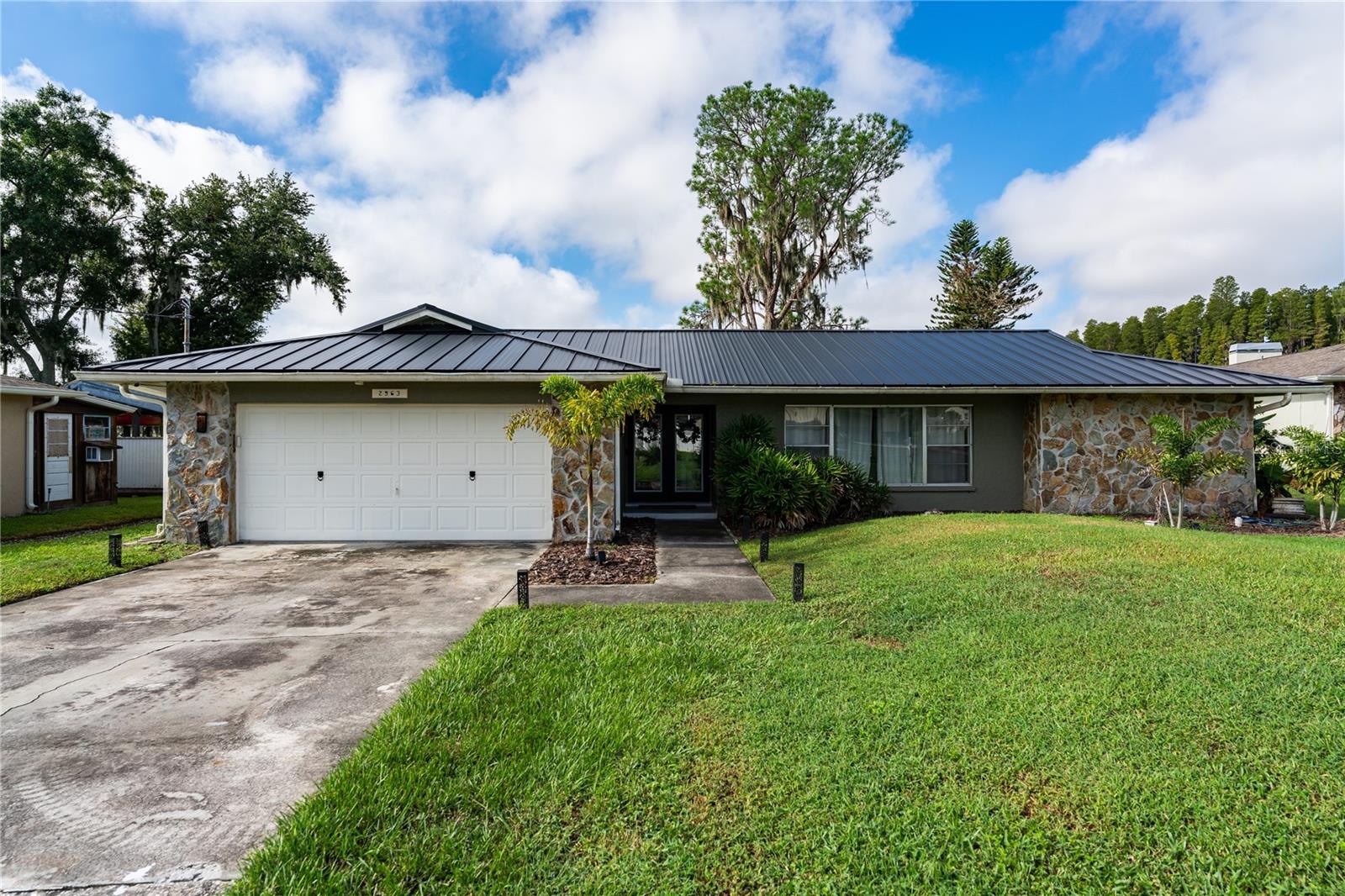2963 LAKE SAXON DR — photo 41