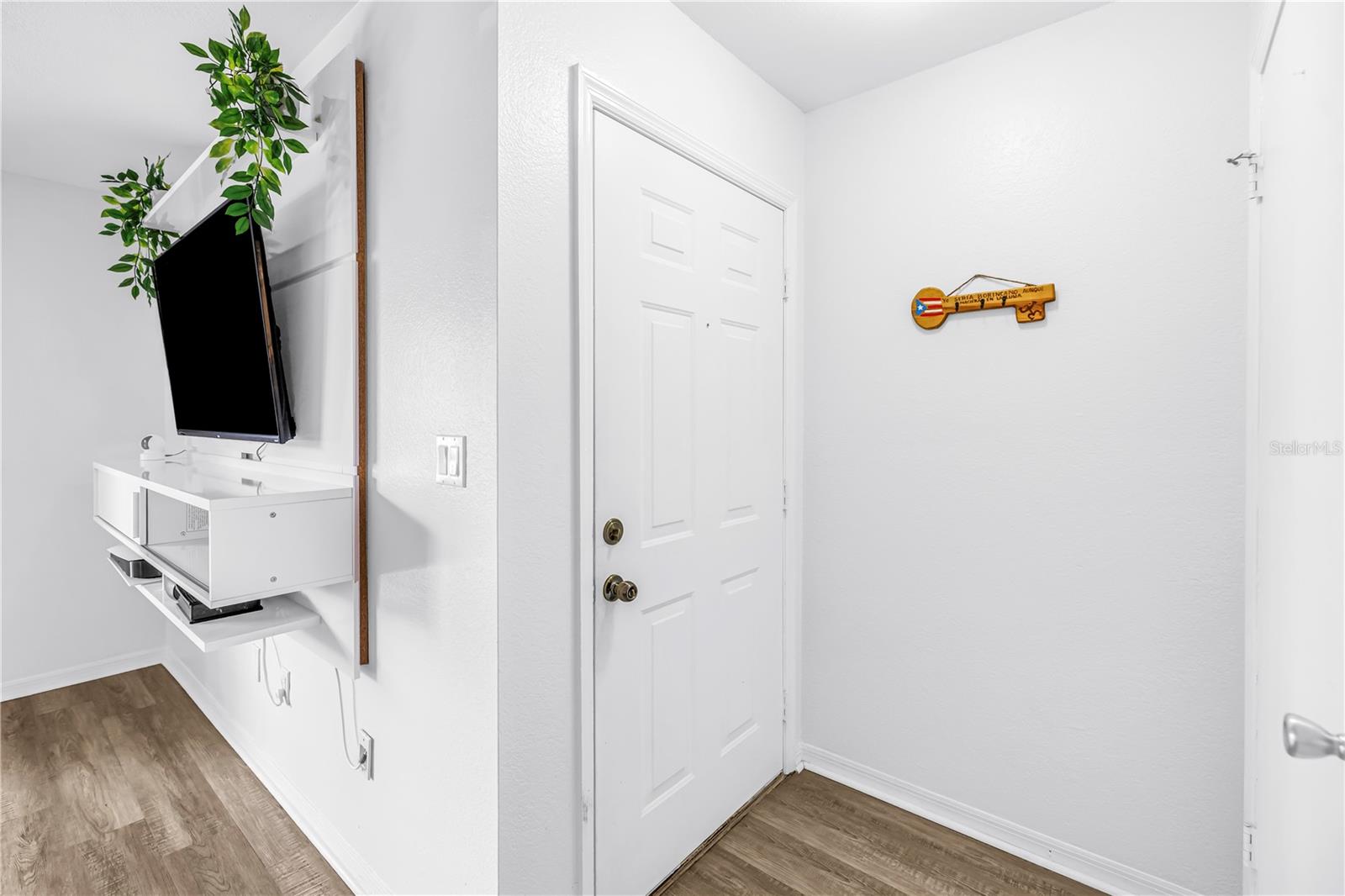 10263 GANDY BLVD N #315 — photo 8