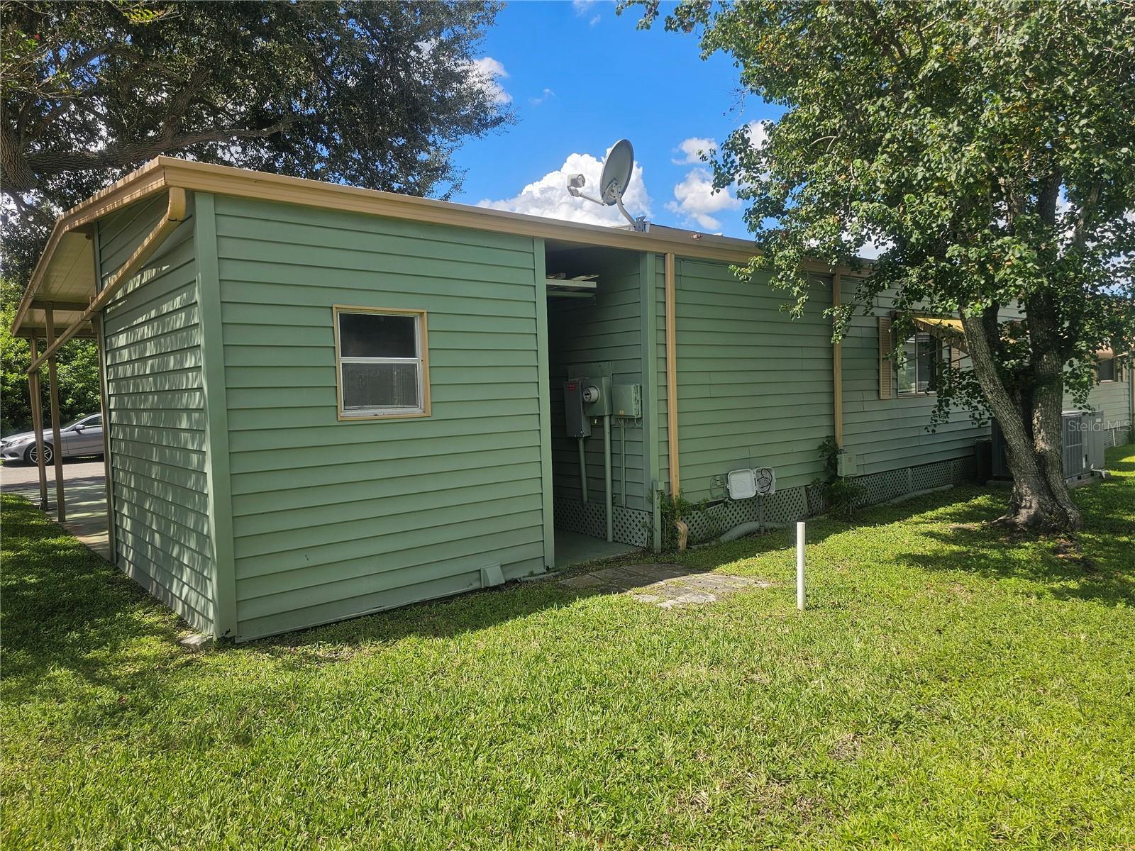 225 TARPON LANE — photo 4