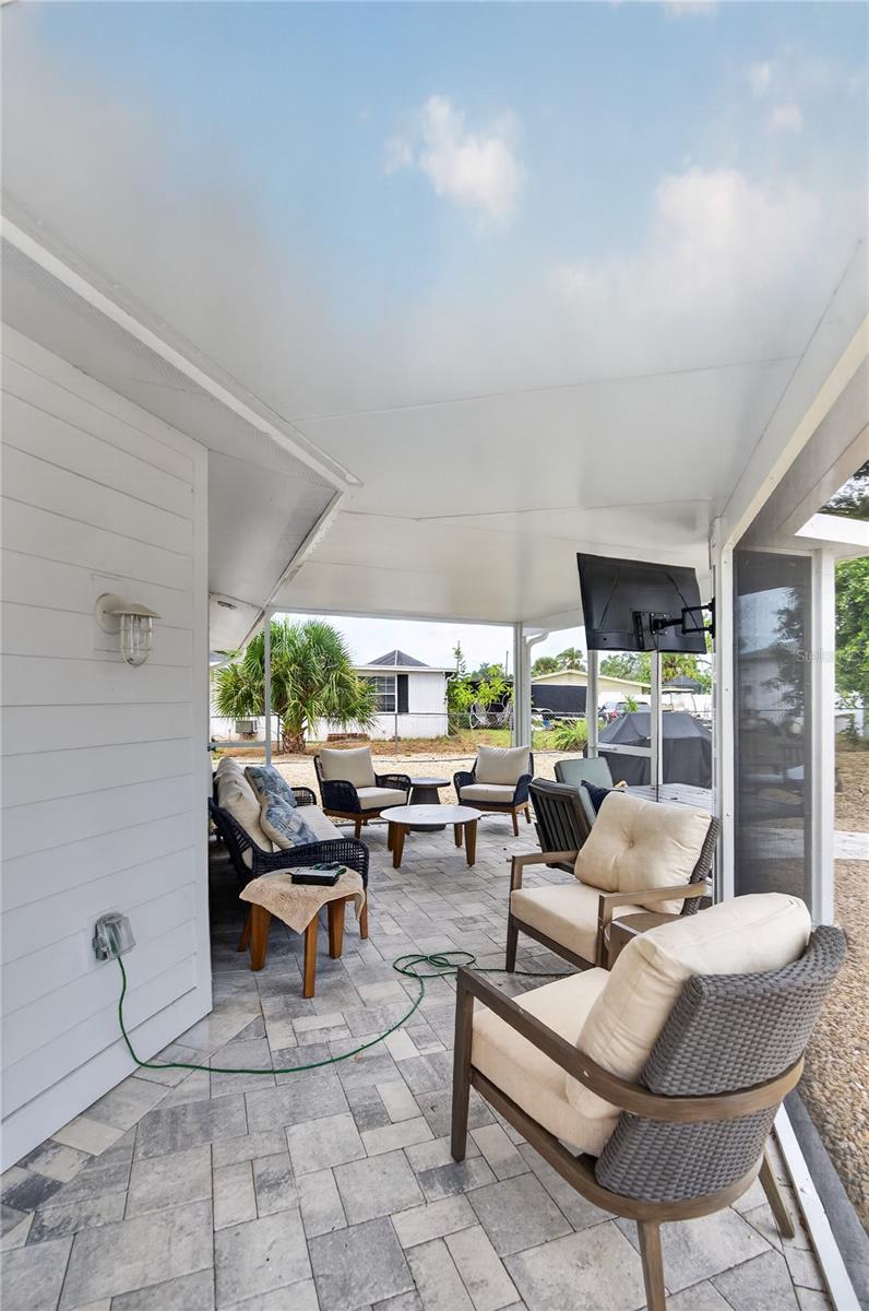 400 DONA DR — photo 28