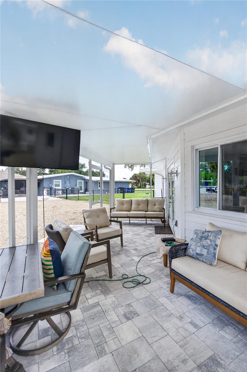 400 DONA DR — photo 29
