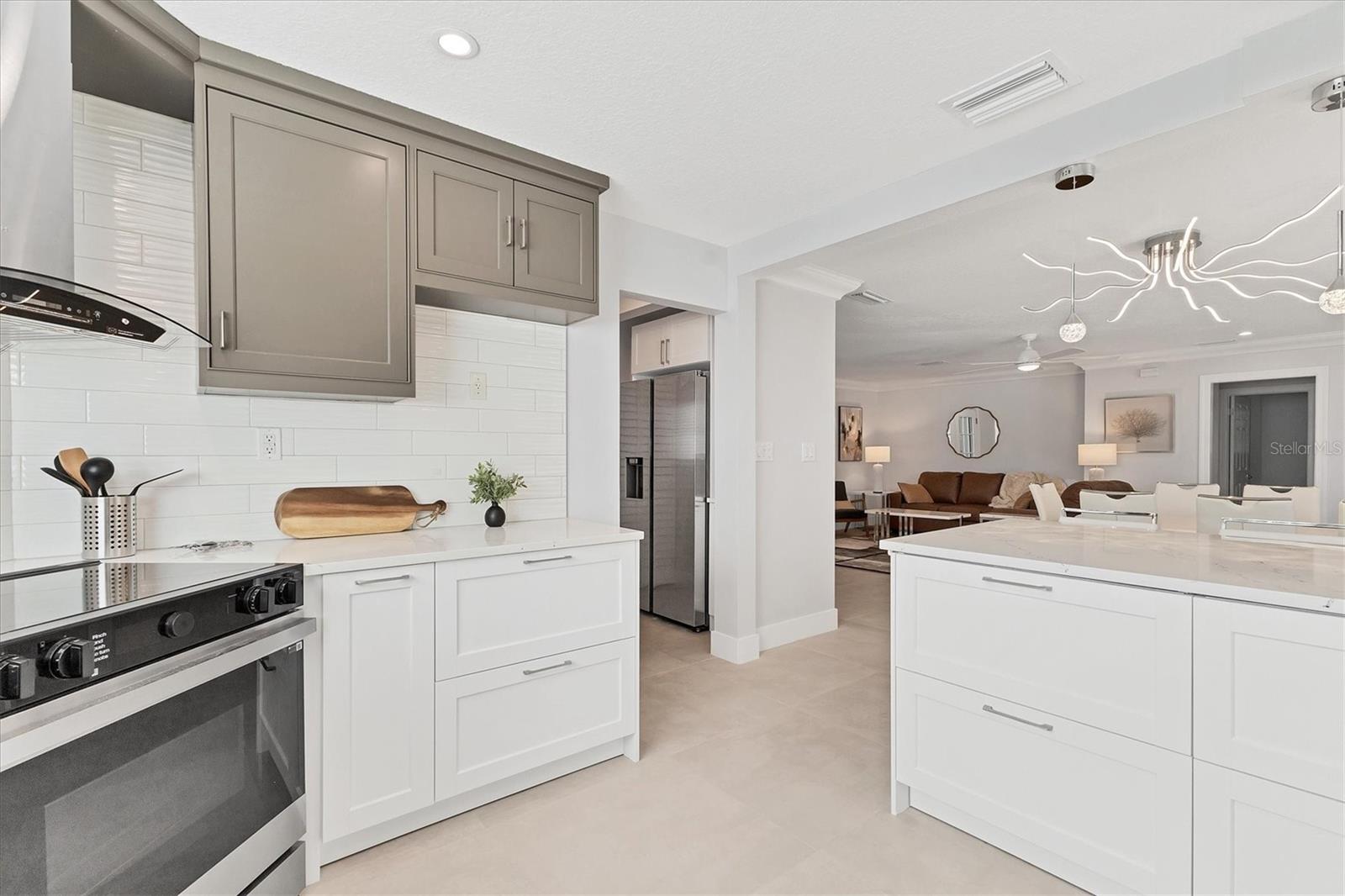 2553 E PAULSTAN CT — photo 14
