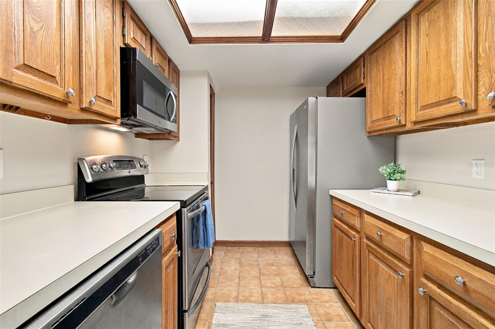 13036 VILLAGE CHASE CIR #13036 — photo 24