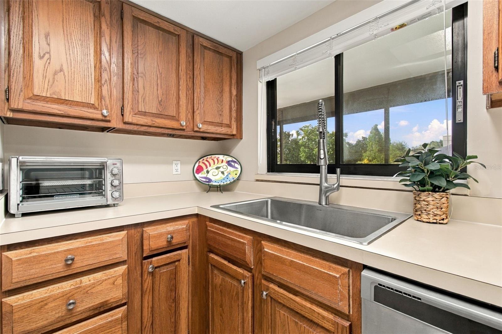13036 VILLAGE CHASE CIR #13036 — photo 23