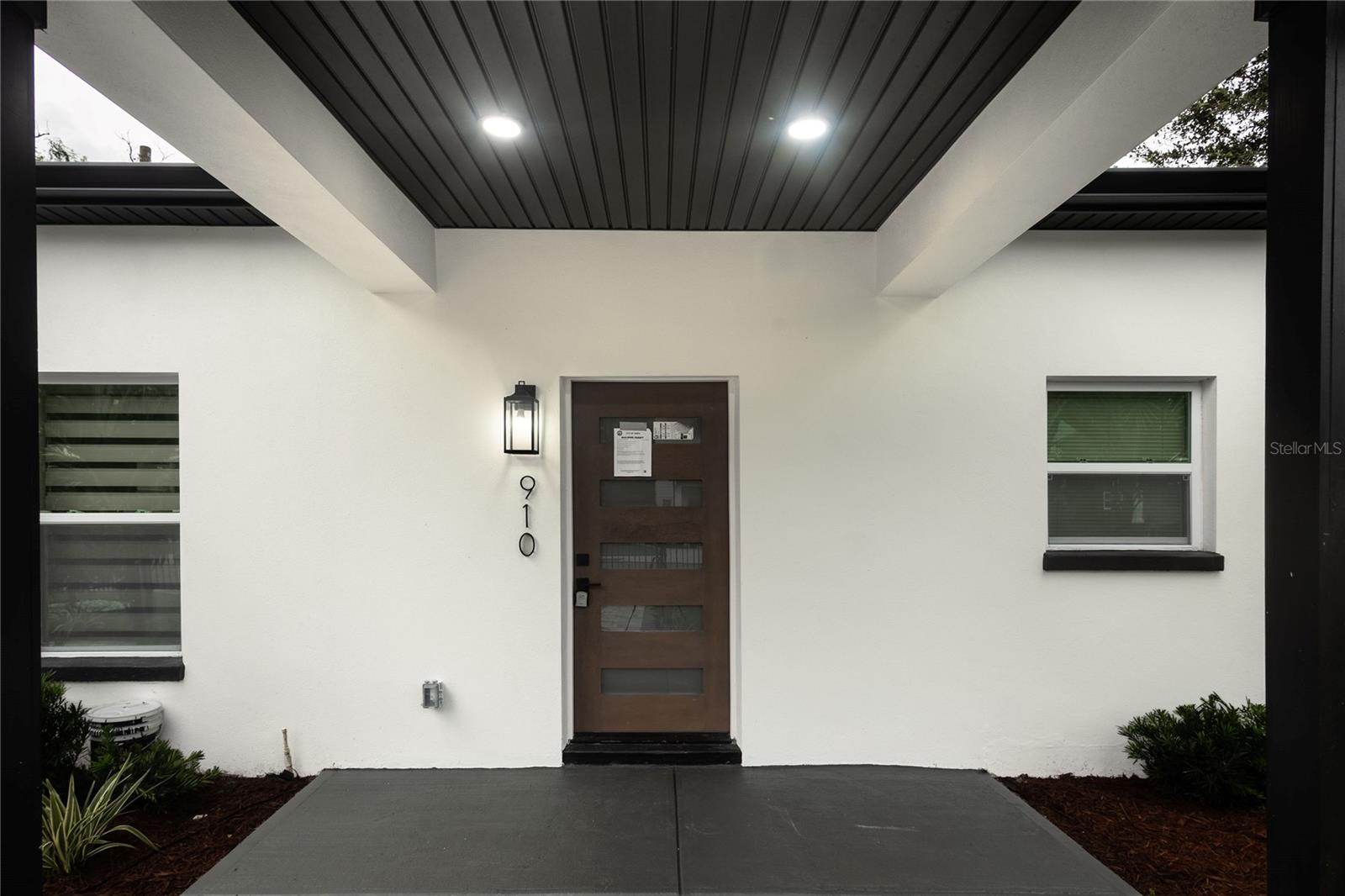 910 E OSBORNE AVE — photo 23