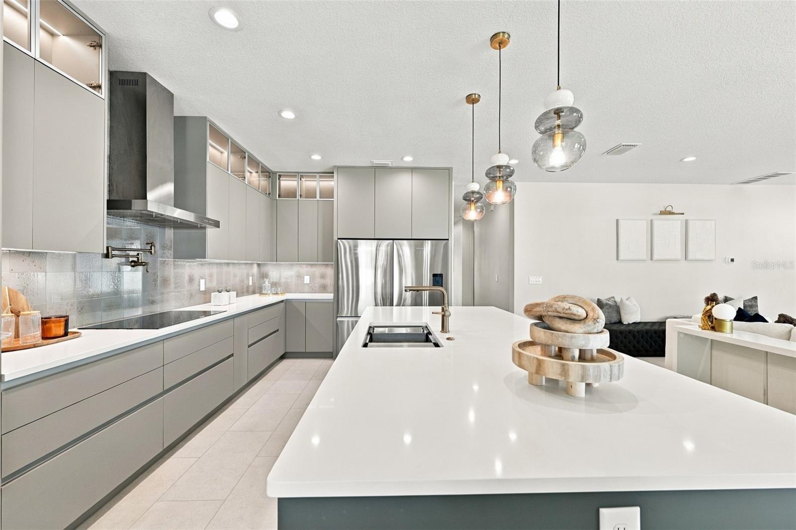 3203 W WYOMING AVE — photo 12