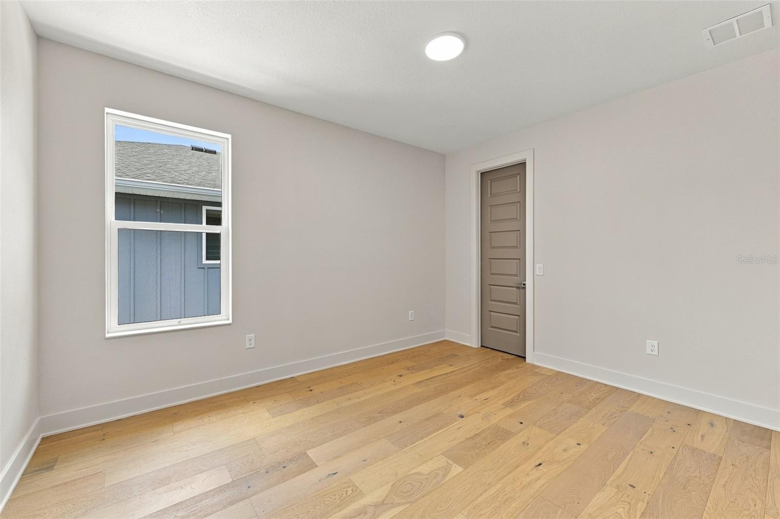 3203 W WYOMING AVE — photo 53