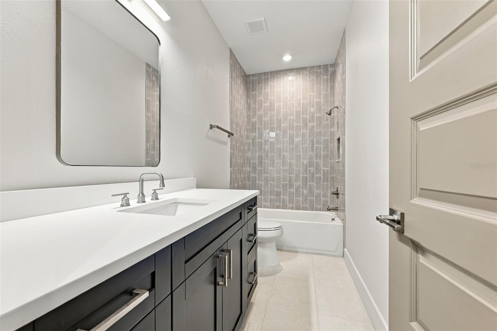 3203 W WYOMING AVE — photo 54