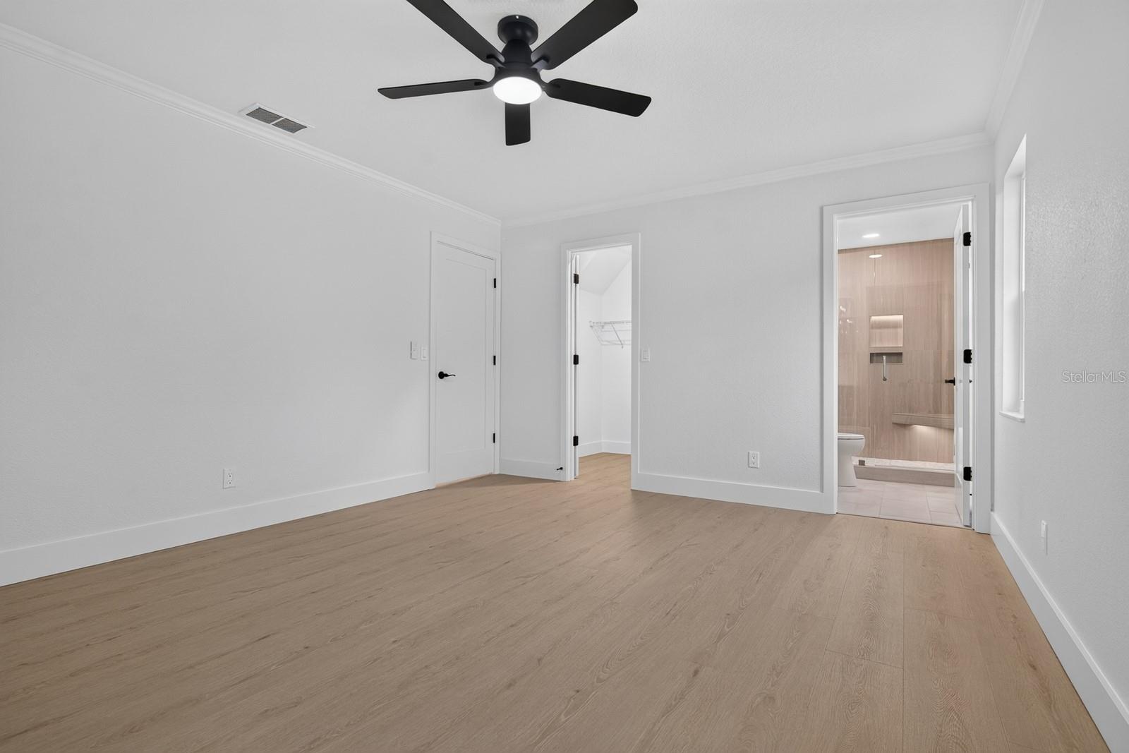 403 EVERGREEN DR — photo 19