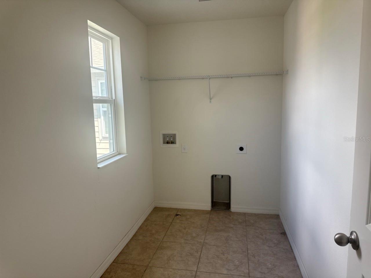 8273 ARTISAN WAY — photo 12