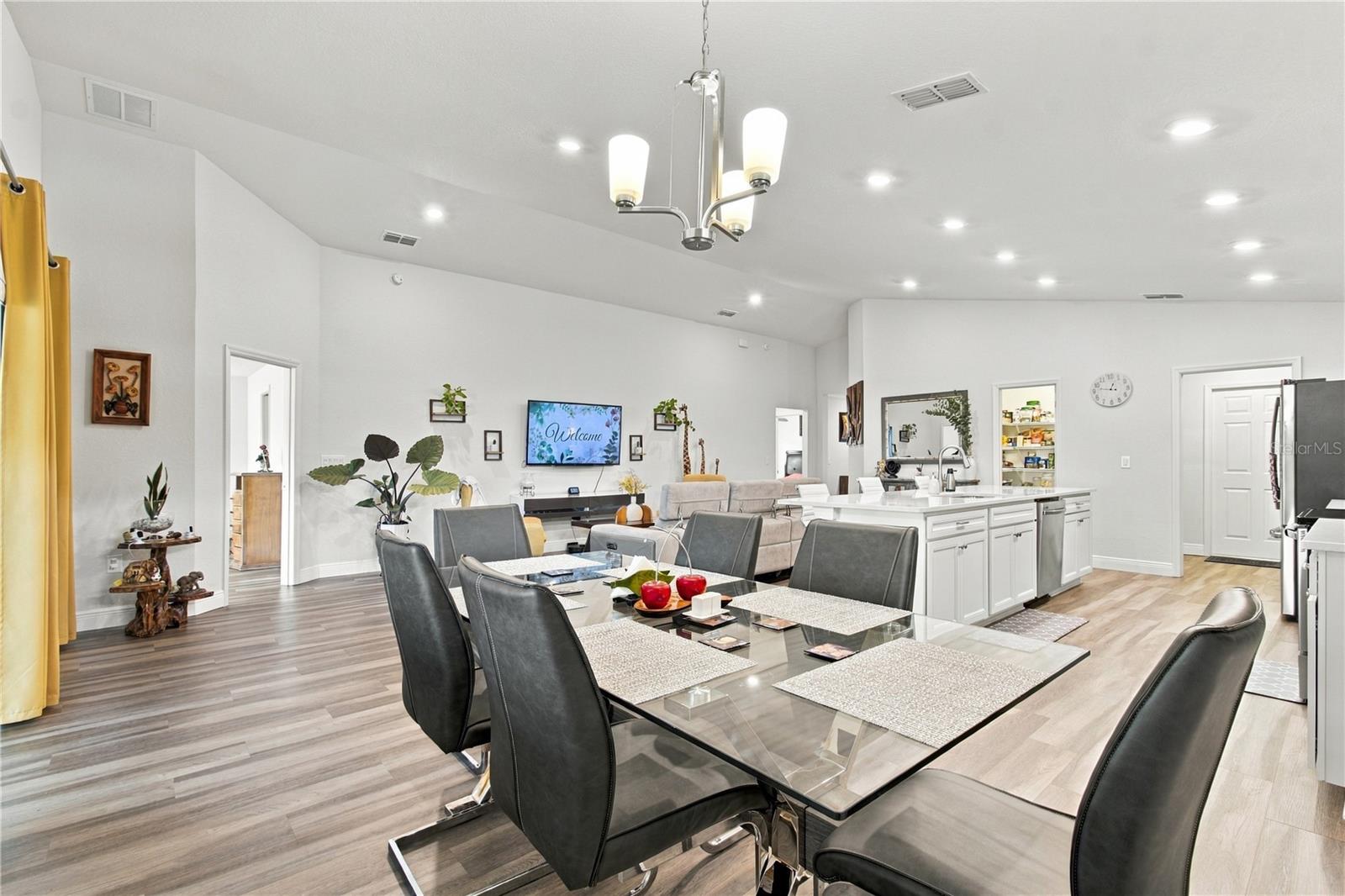 6884 ABBYWOOD LN — photo 27