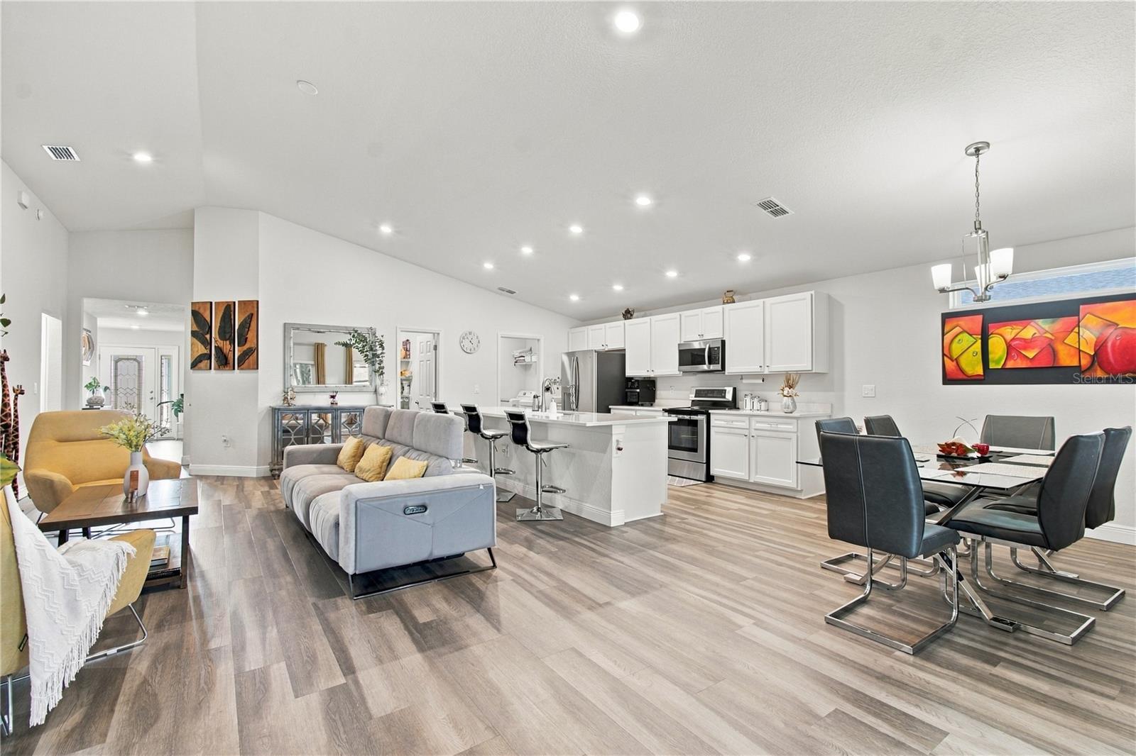 6884 ABBYWOOD LN — photo 22