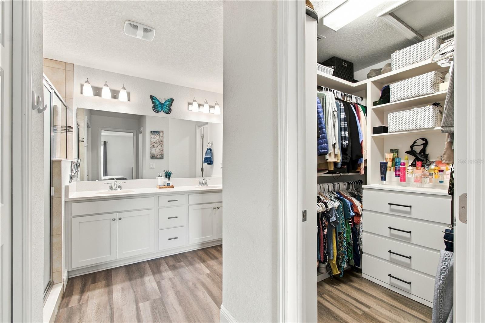 6884 ABBYWOOD LN — photo 37