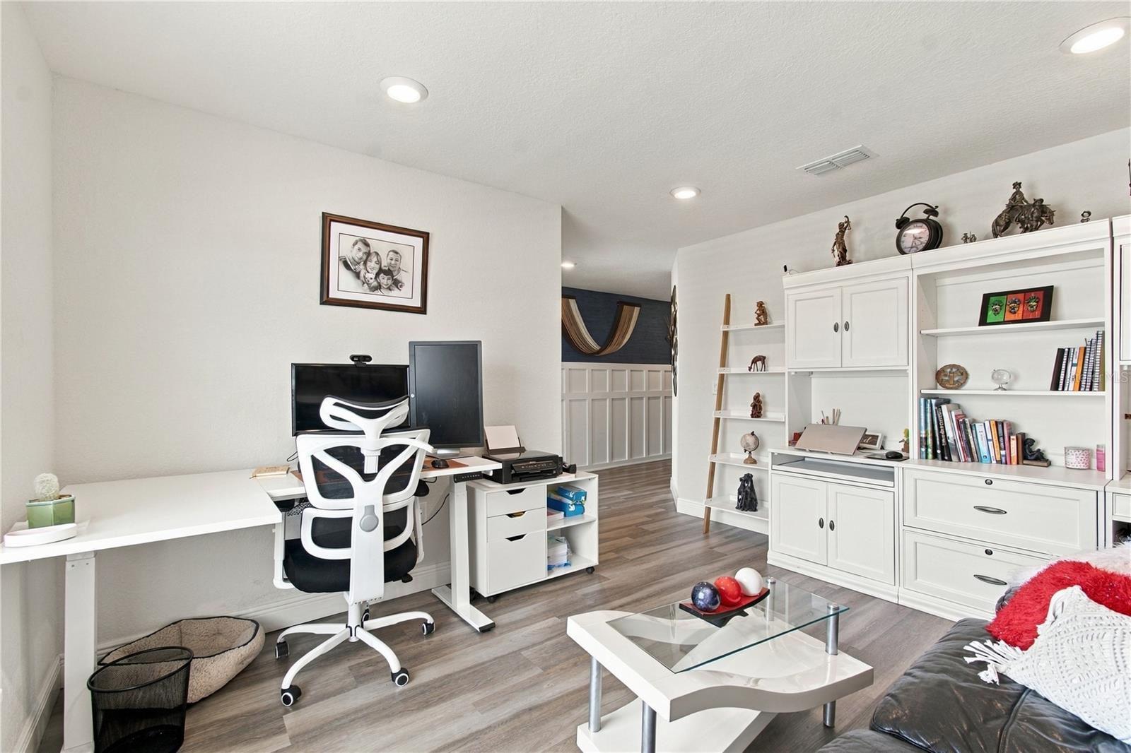 6884 ABBYWOOD LN — photo 9