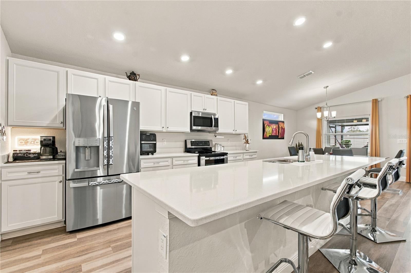 6884 ABBYWOOD LN — photo 11