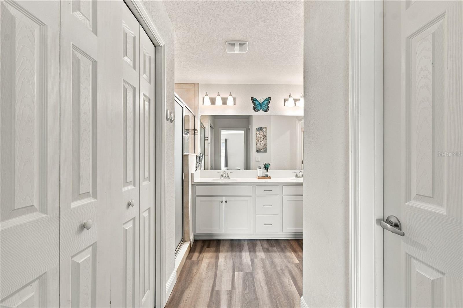 6884 ABBYWOOD LN — photo 36