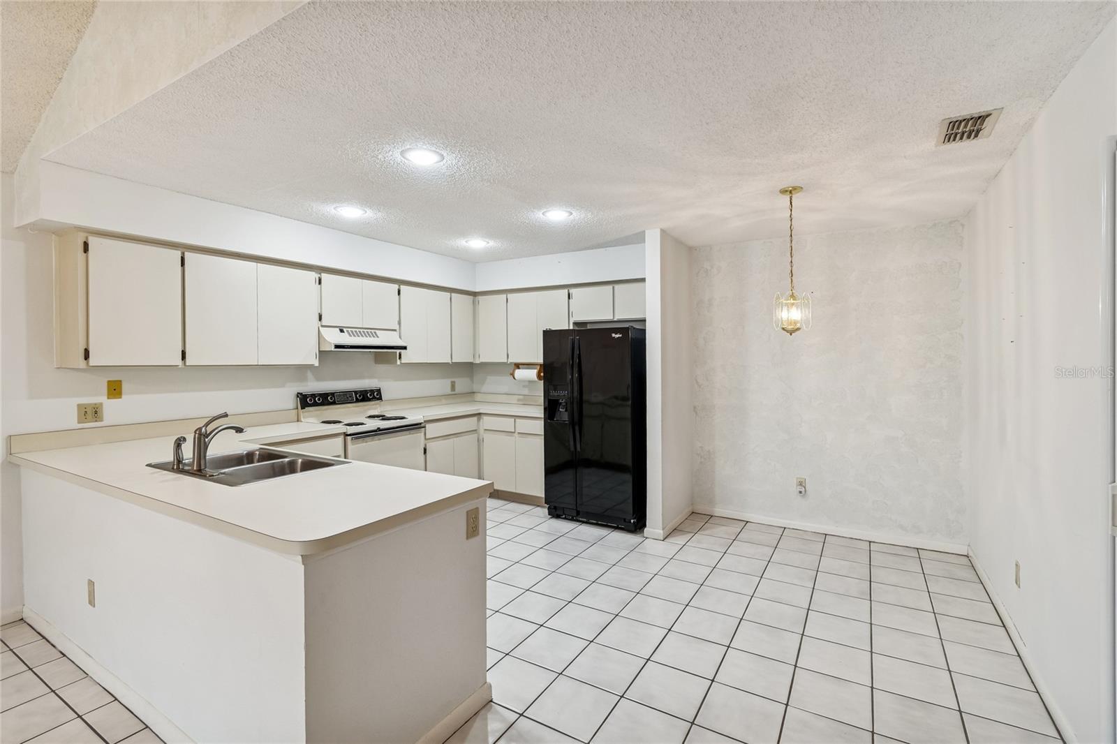 23227 CLUB VILLAS DR #38 — photo 12