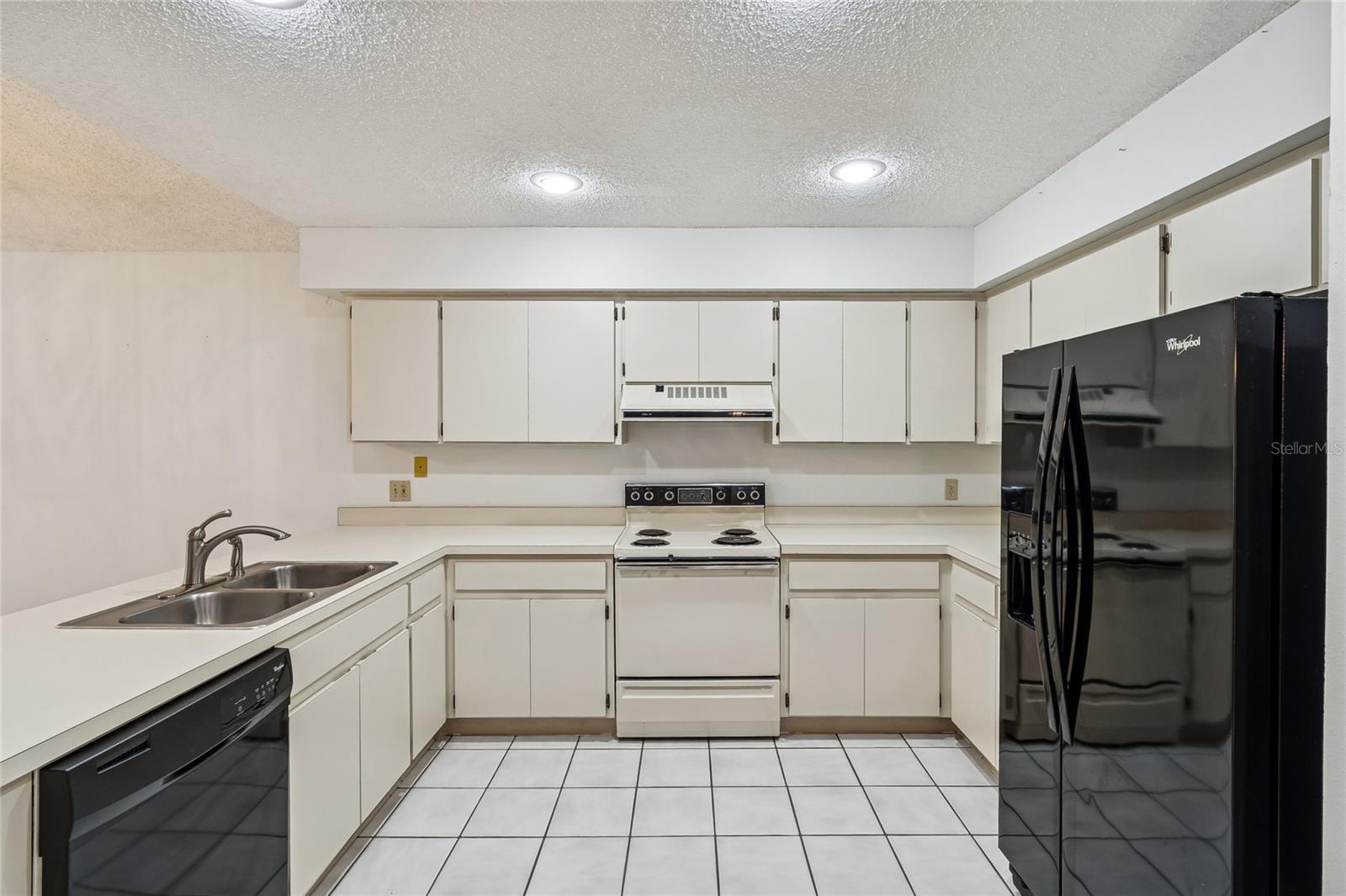 23227 CLUB VILLAS DR #38 — photo 14