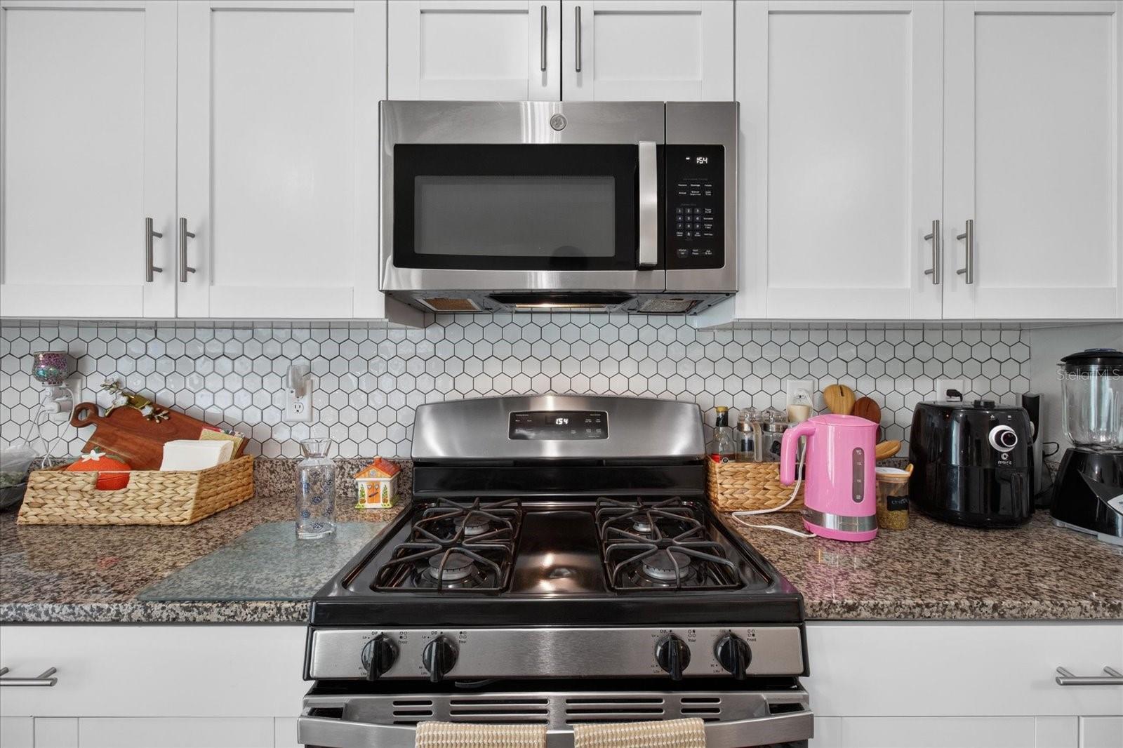 13077 OAK HILL WAY — photo 31
