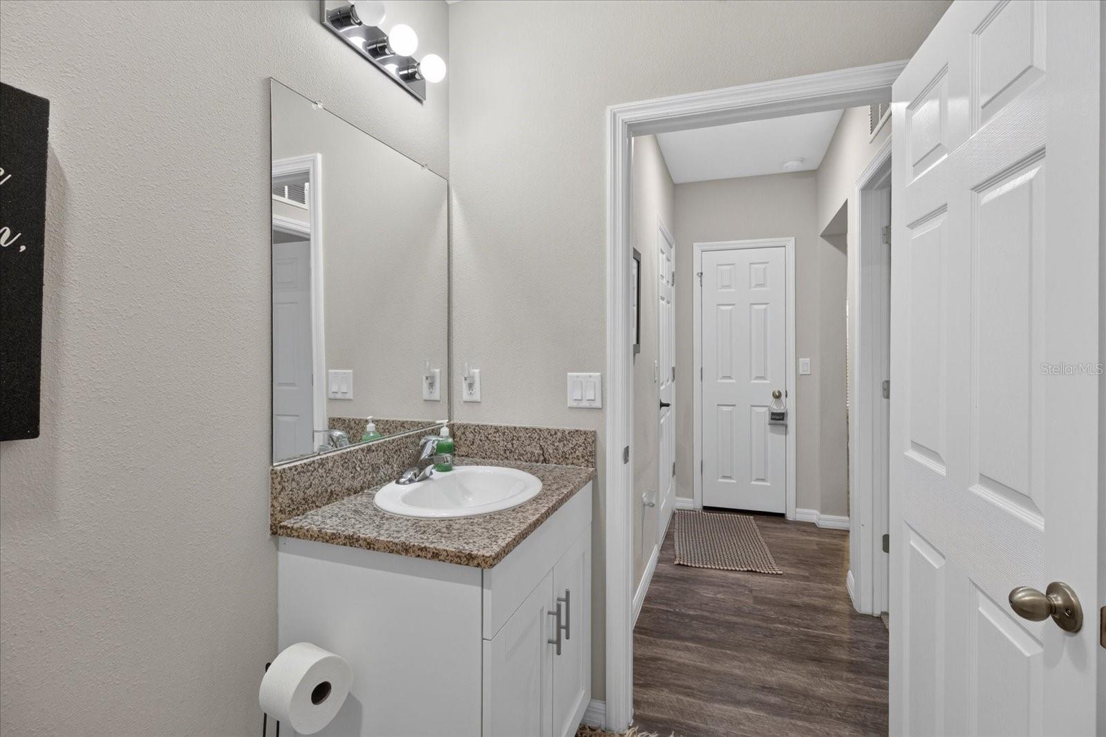 13077 OAK HILL WAY — photo 41